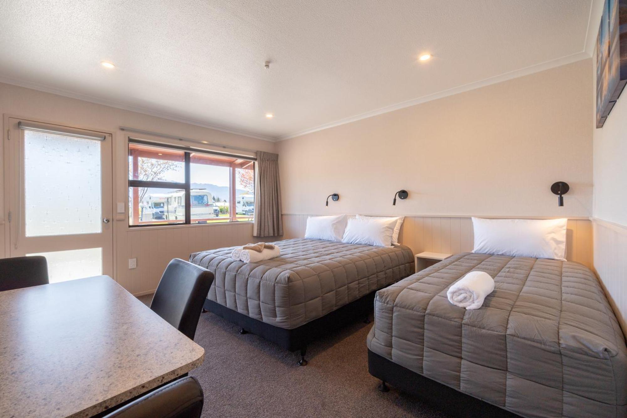 Te Anau Top 10 Holiday Park And Motels Exterior foto