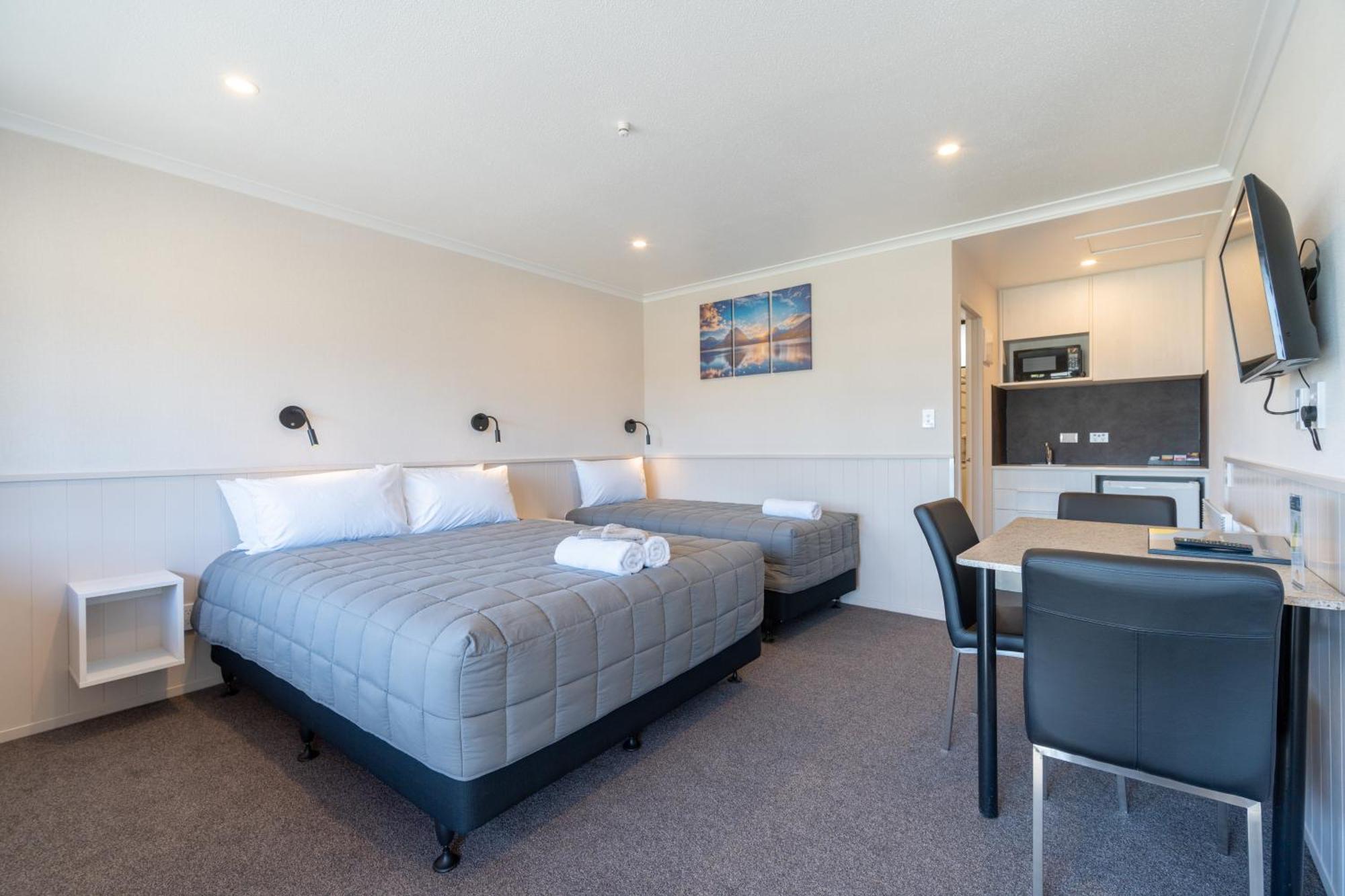 Te Anau Top 10 Holiday Park And Motels Exterior foto
