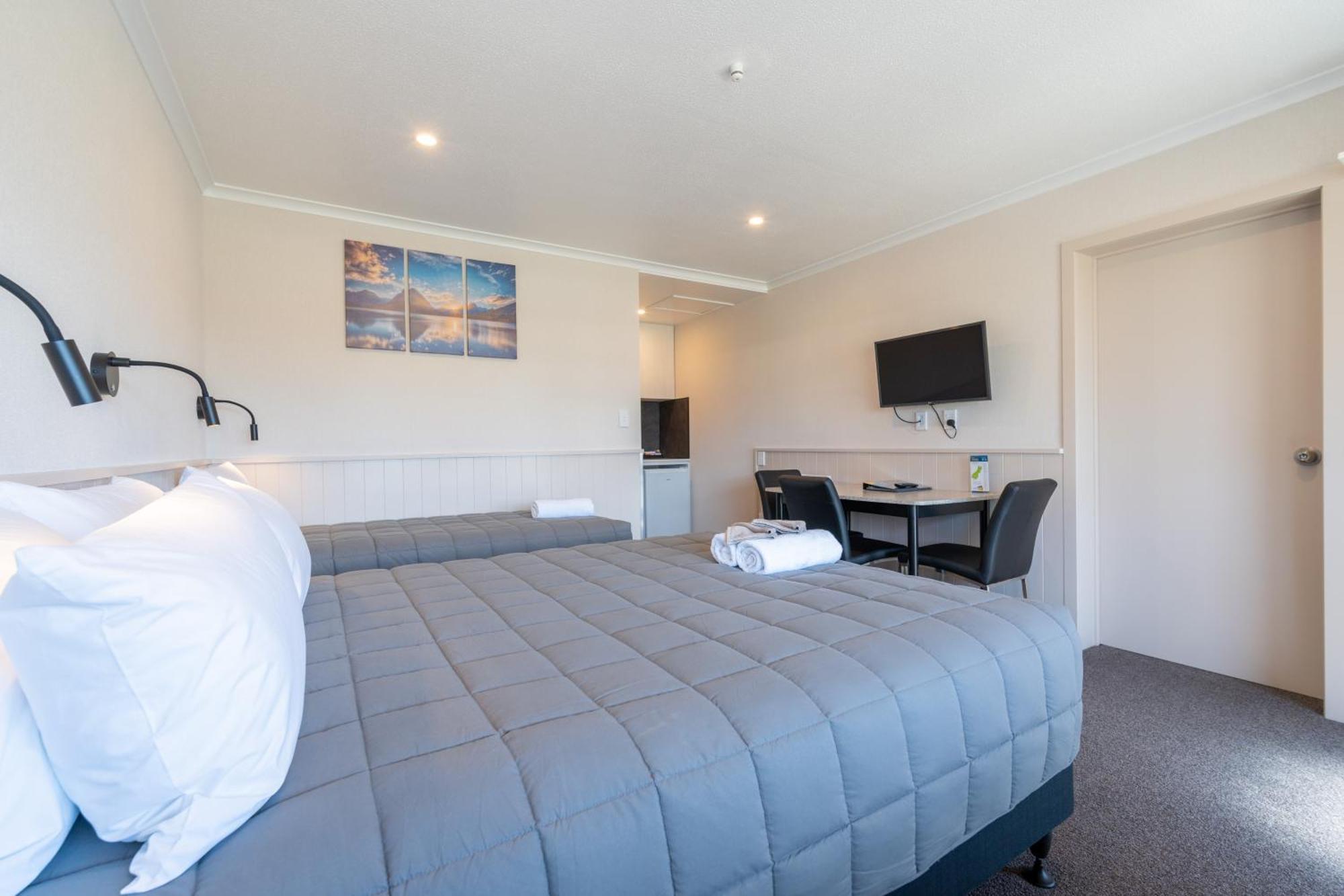 Te Anau Top 10 Holiday Park And Motels Exterior foto