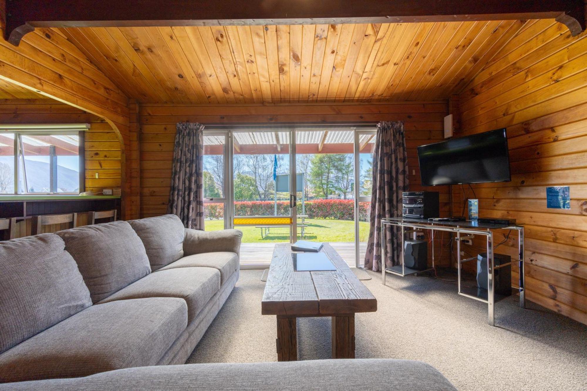 Te Anau Top 10 Holiday Park And Motels Exterior foto